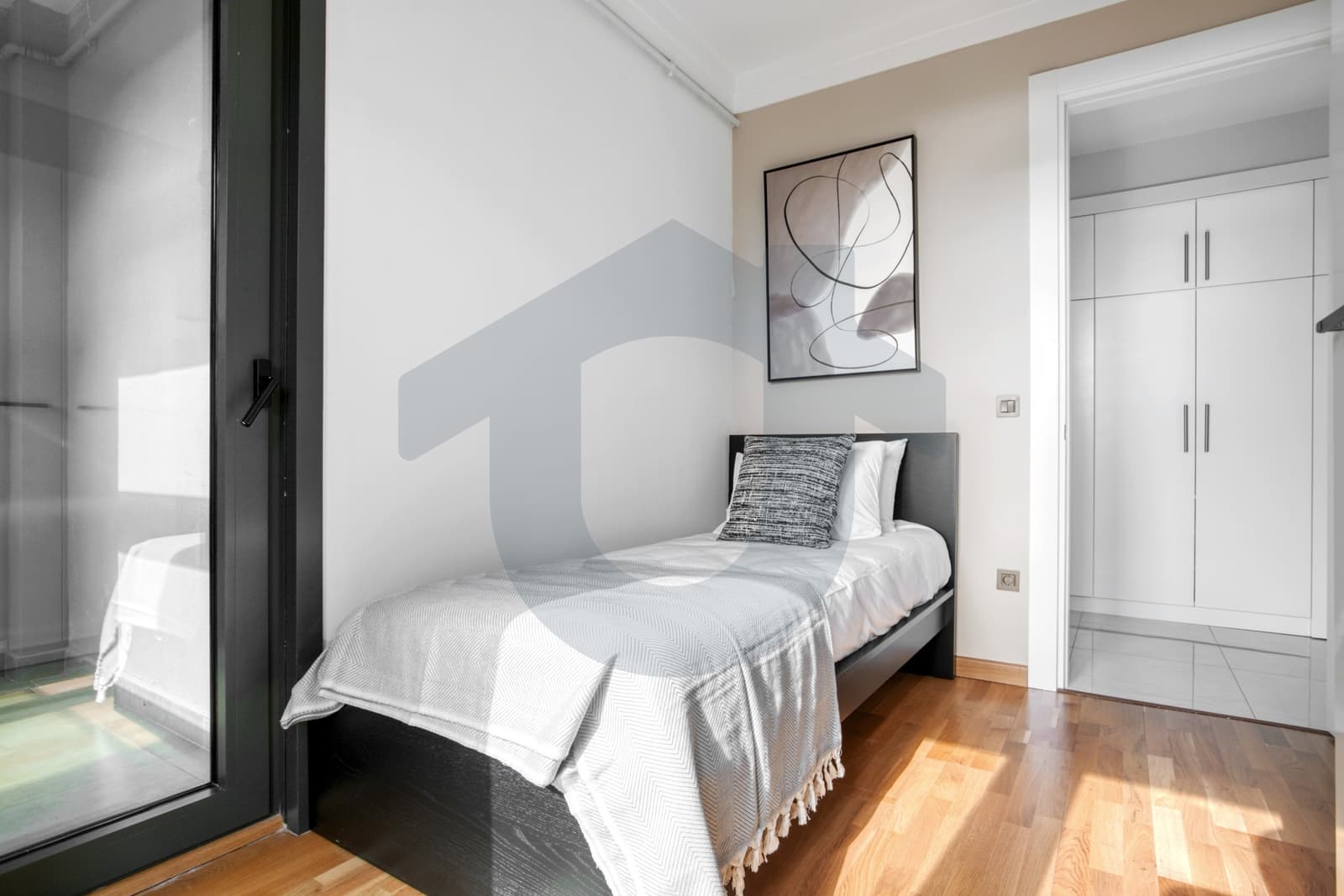 CADDEBOSTAN İSKELE PARK RESIDENCE'DA│3+1│EŞYALI KİRALIK DAİRE image 2