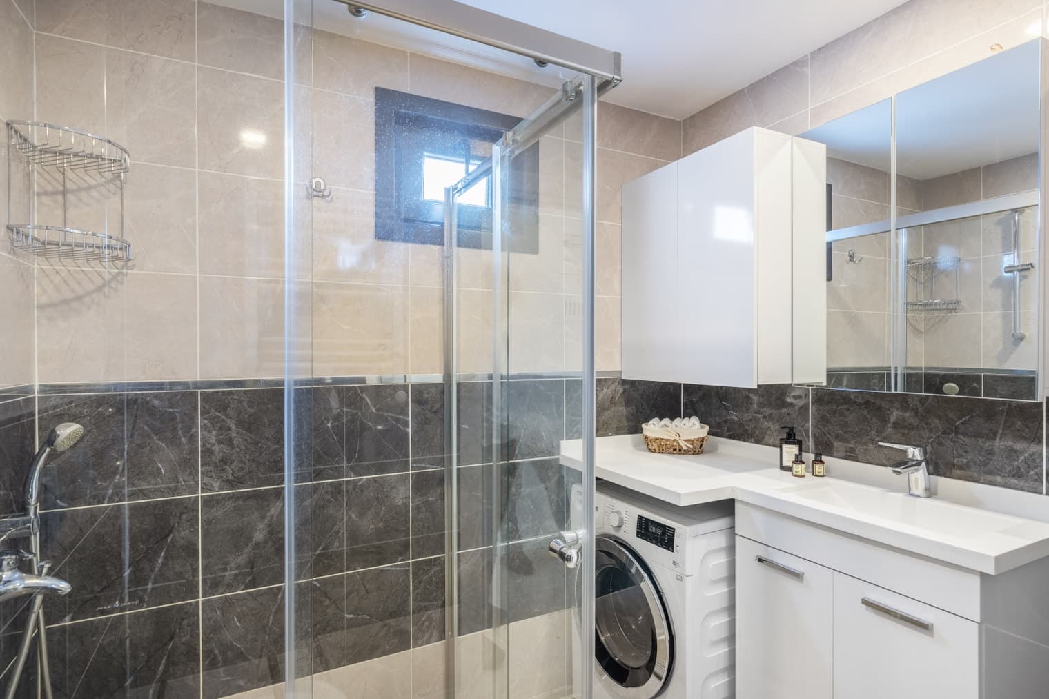 Suadiye'de 2+1 Full Eşyalı Otoparklı Daire | Fully Furnished