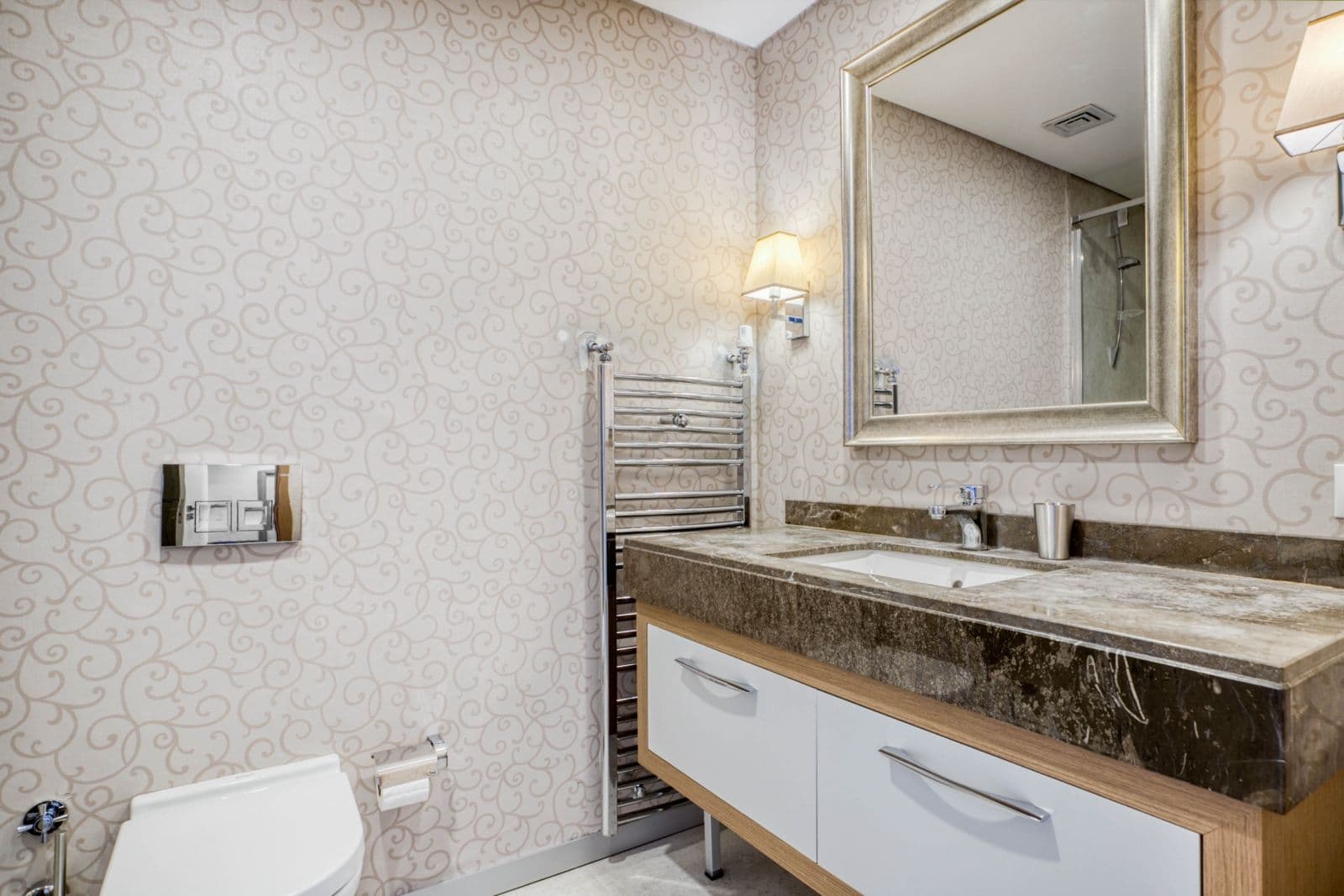 Maslak 1453'te | Yüksek Kat| Lüks Eşyalı | 2+1 Teraslı Net 130m² image 2